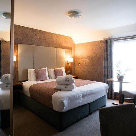 Holyrood Hotel - Leisure Centre & The Spa At Orchids 班多伦 外观 照片