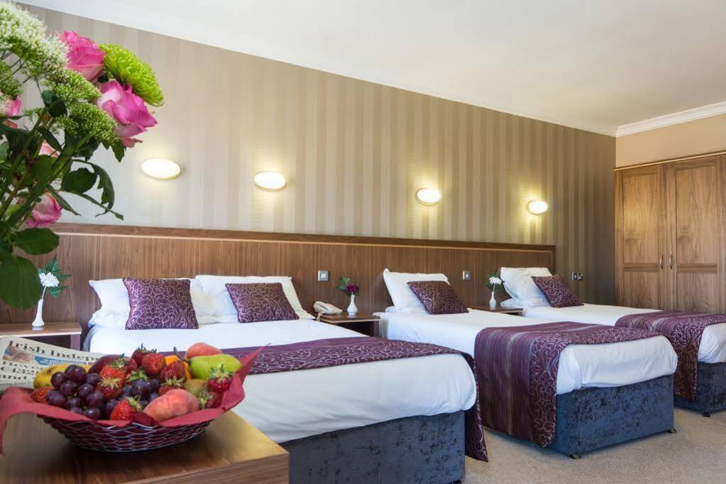 Holyrood Hotel - Leisure Centre & The Spa At Orchids 班多伦 外观 照片
